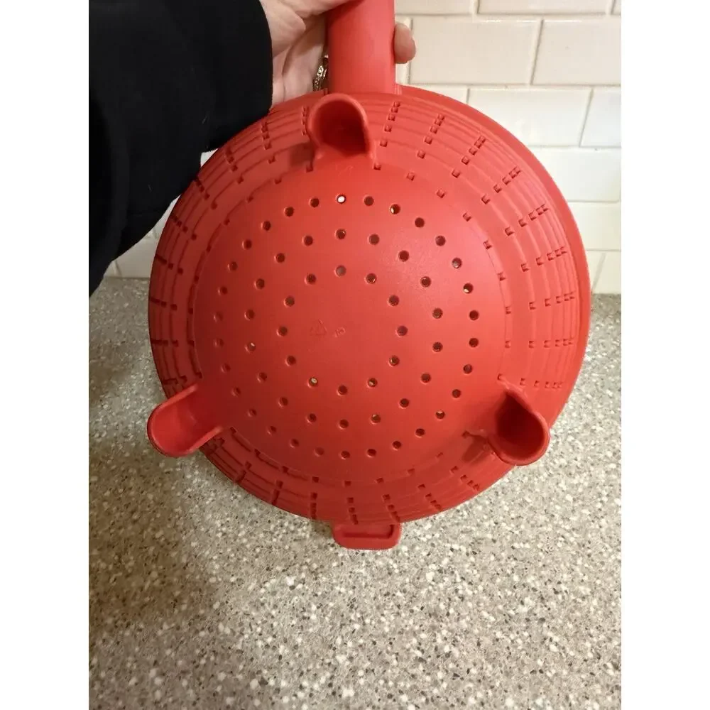 Tupperware Double Colander Strainer 2 Quart Red & White Pasta Spaghetti